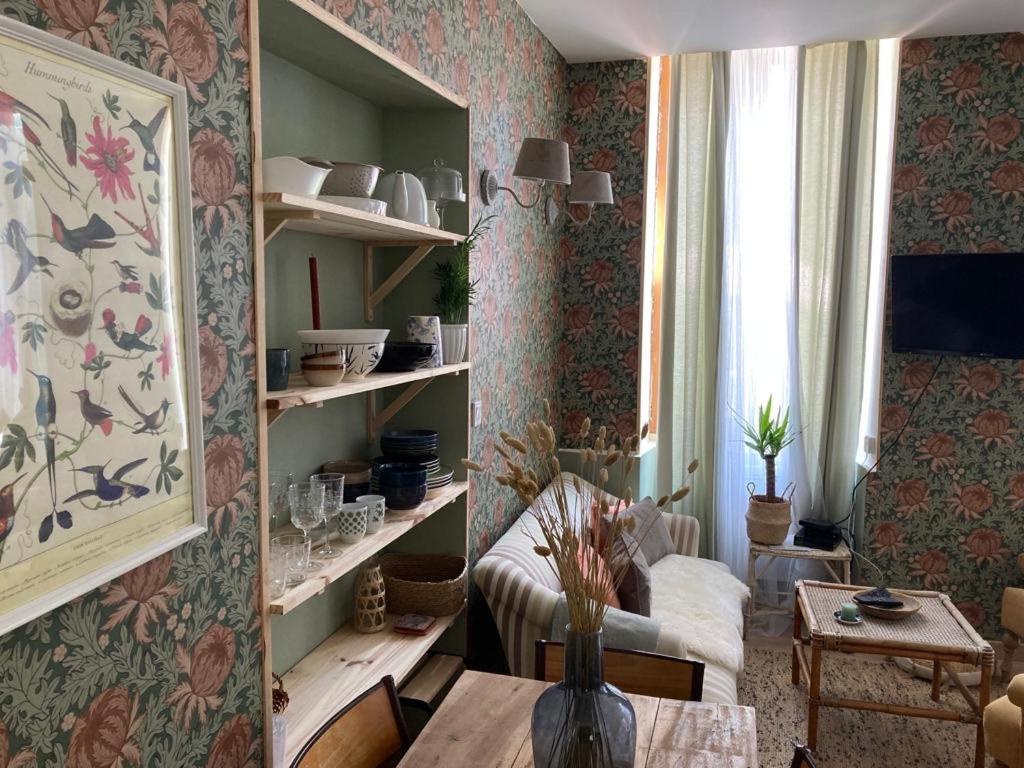 Une Maison De Famille Oloron-Sainte-Marie Eksteriør bilde