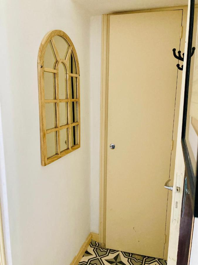 Une Maison De Famille Oloron-Sainte-Marie Eksteriør bilde